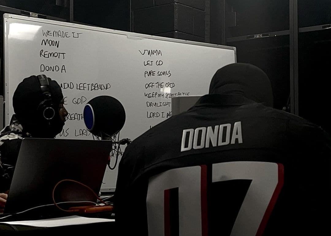 'Donda' es el nombre del material que lanza al mercado este viernes 23 de julio.