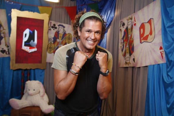 Si lo tuyo son los colombianos, Carlos Vives robará tu corazón.