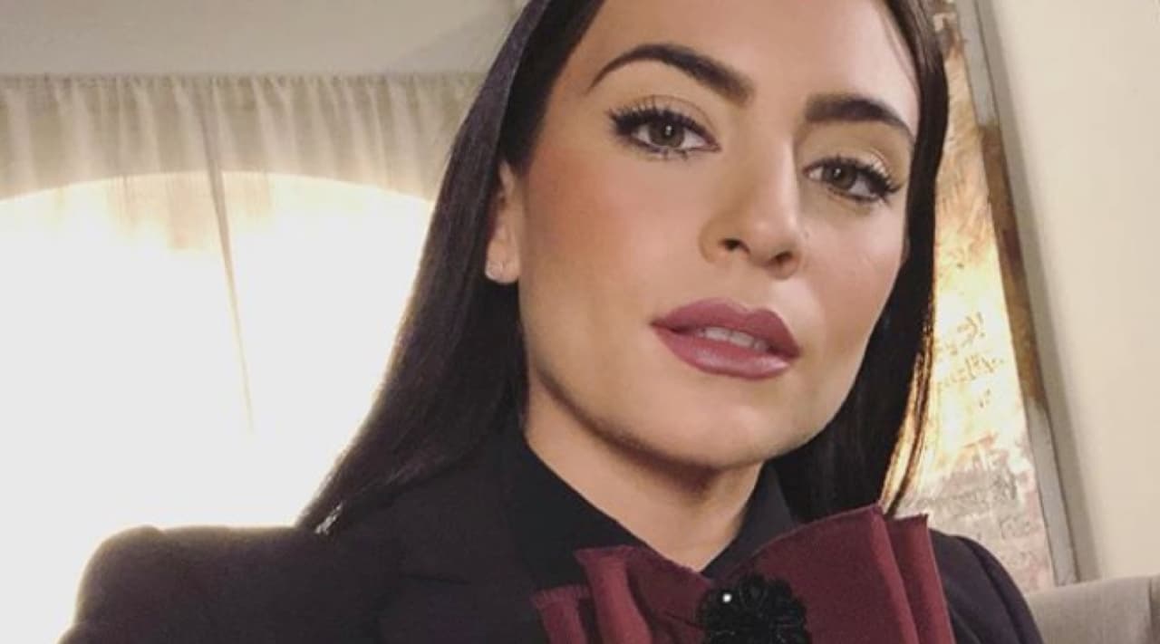 'La ley del corazón' es el título original del melodrama que se transmitió en la televisión de Colombia en 2016. El argumento se centra en las historias que llegan al exitoso bufete de abogados expertos en derecho de familia.