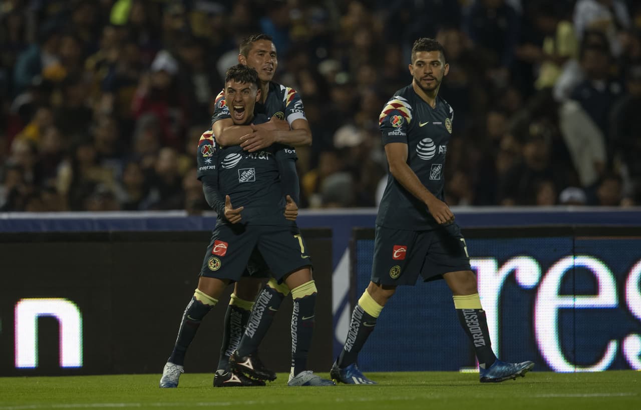 Con un potente disparo desde fuera del área, Leonardo Suárez empata el partido.