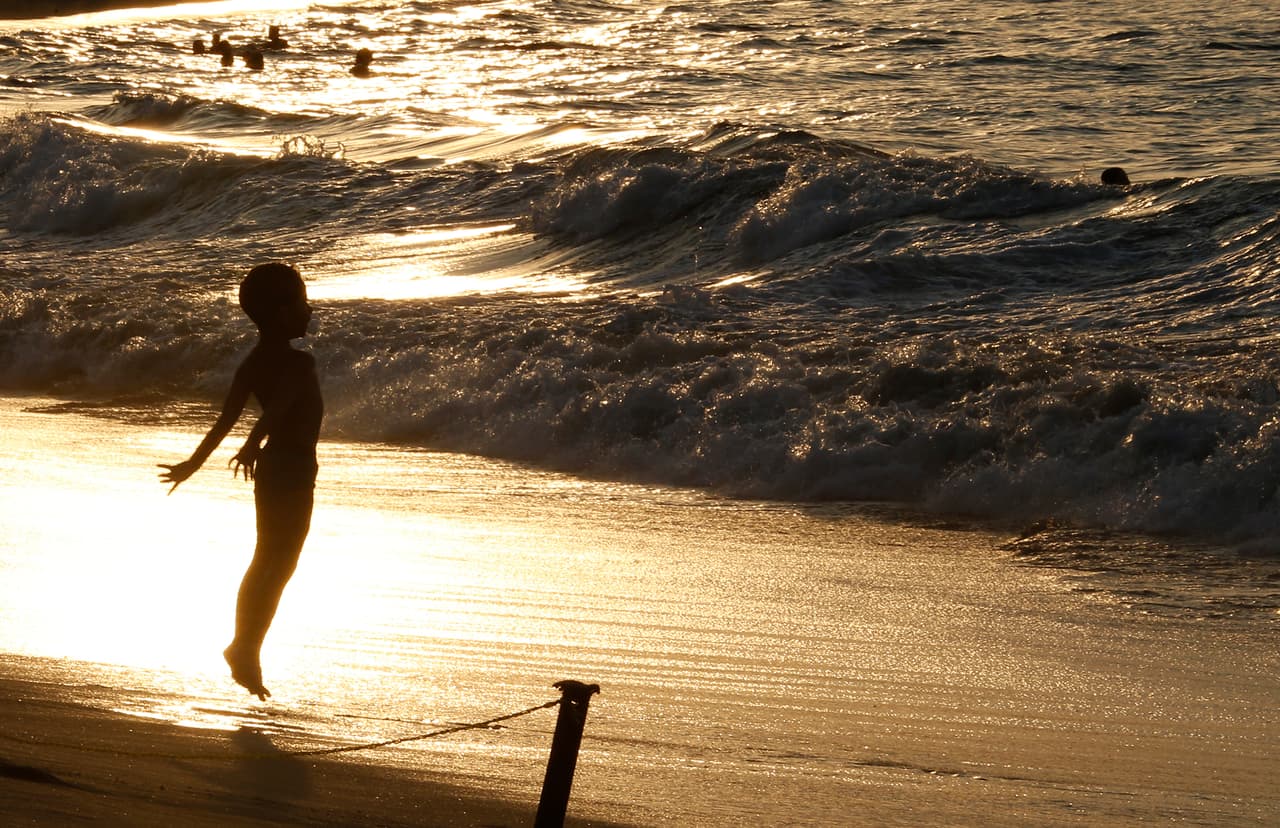 <b>Nayarit. </b>EEUU pide reconsiderar los viajes debido al crimen violento y la actividad de pandillas. Los empleados del gobierno de los Estados Unidos no pueden viajar a Tepic y San Blas. No hay restricciones en los viajes para los empleados del gobierno a Riviera Nayarit y Santa María del Oro.