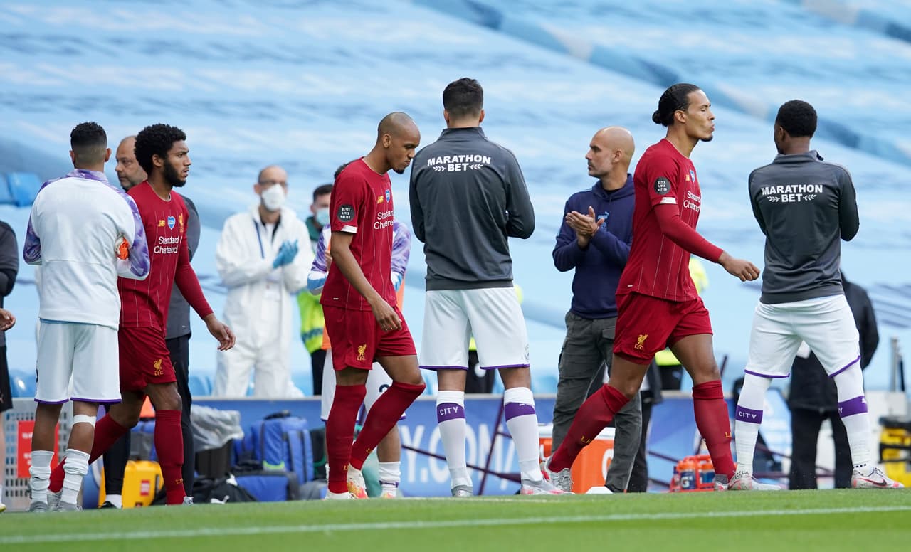 De la mano de Jurgen Klopp, Liverpool consiguió su primer campeonato de la Premier League y los festejos continúan. Manchester City les hizo ‘pasillo’ cuando entraron al terreno de juego. ¿Podrán rebasar los 100 puntos en la competición inglesa?