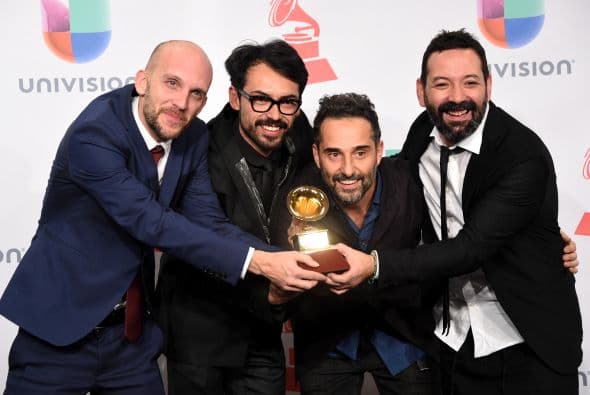 Jorge Drexler ganó como Mejor Álbum Cantauor por el disco 'Bailando en la Cueva'.
