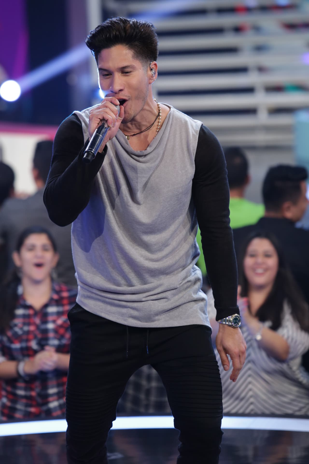 Roberto Tapia les cantó al oído y Chino & Nacho las enamoró. Las bellas vivieron una noche llena de emoción en la que dijeron adiós a Lisandra, en tanto Berenice y Natalia quedaron en la cuerda floja.