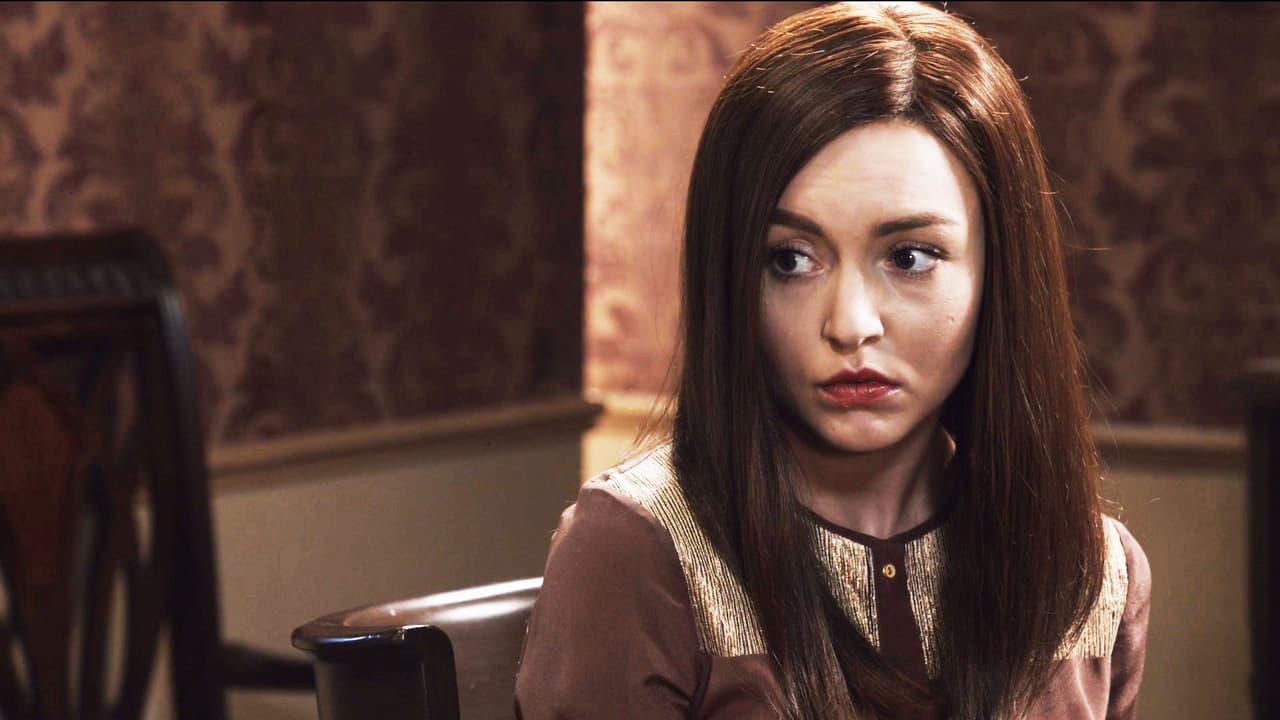 Por otro lado, Ana Laura es demasiado insegura y muy noble, por eso Ana Leticia siempre abusa de ella.