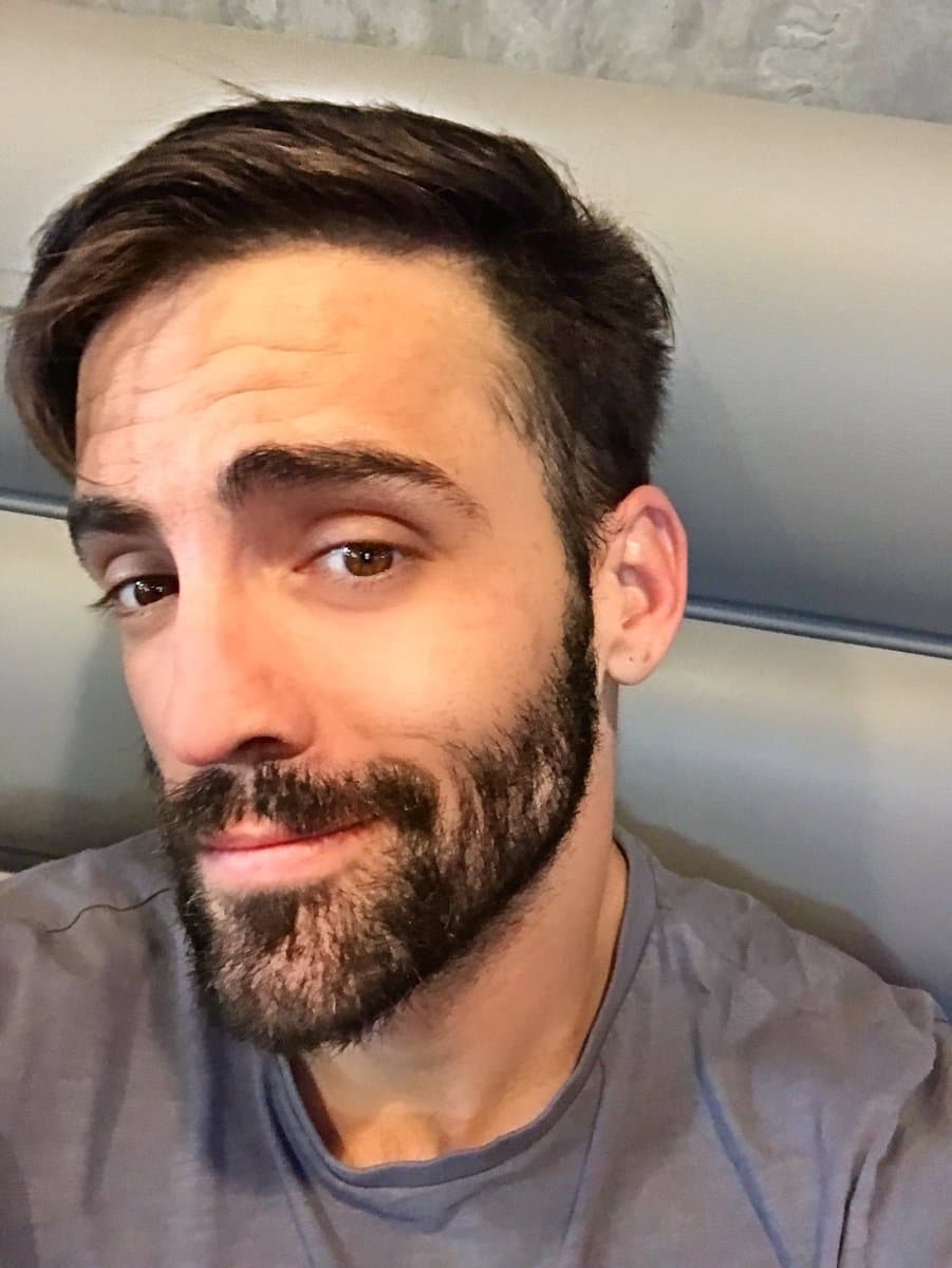 <b><a href="http://www.univision.com/series/rosario-tijeras/antonio-gaona-es-emilio-echegaray-en-rosario-tijeras">Gaona</a></b> es fanático de los animales, es por eso que tiene tres gatos que adoptó y un perro de raza 'podenco faraónico' que adquirió desde el año 2013.