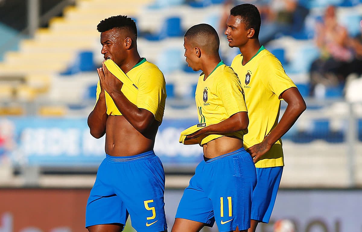 De nuevo brilla por su ausencia la 'Canarinha' que había sido segunda del Grupo A y en el Hexagonal Final recordó ganar demasiado tarde, en la última jornada.