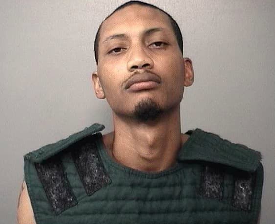 Padre enfrenta cargos de asesinato por golpear hasta la muerte a su hija con un cinturón