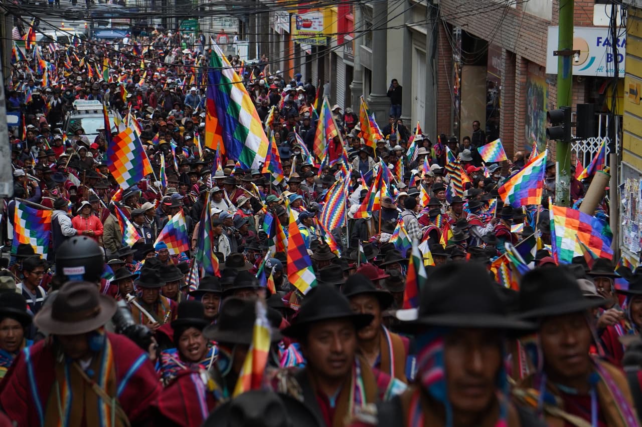 La mayoría de los fallecidos y heridos presentaban disparos, dijo a la agencia AP Guadalberto Lara, director del Hospital México de Sacaba, y describió los hechos como la peor violencia que ha vivido en sus 30 años de carrera.