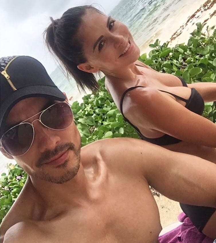 El actor de 
<b><a href="https://www.univision.com/shows/amar-a-muerte" target="_blank">Amar a Muerte</a></b> dijo que seguramente se "volverán a ver pronto", pero por ahora prefiere mantener cierta distancia. 
<br>