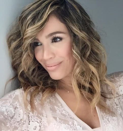 Un mismo corte de cabello te permite idear varios looks y lucir un poco diferente cada día.