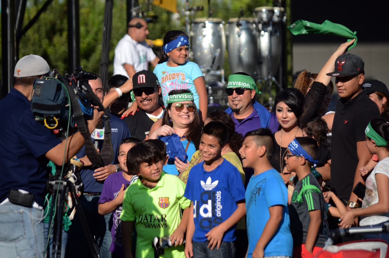 Miles disfrutaron al aire libre de partido México vs Estados Unidos