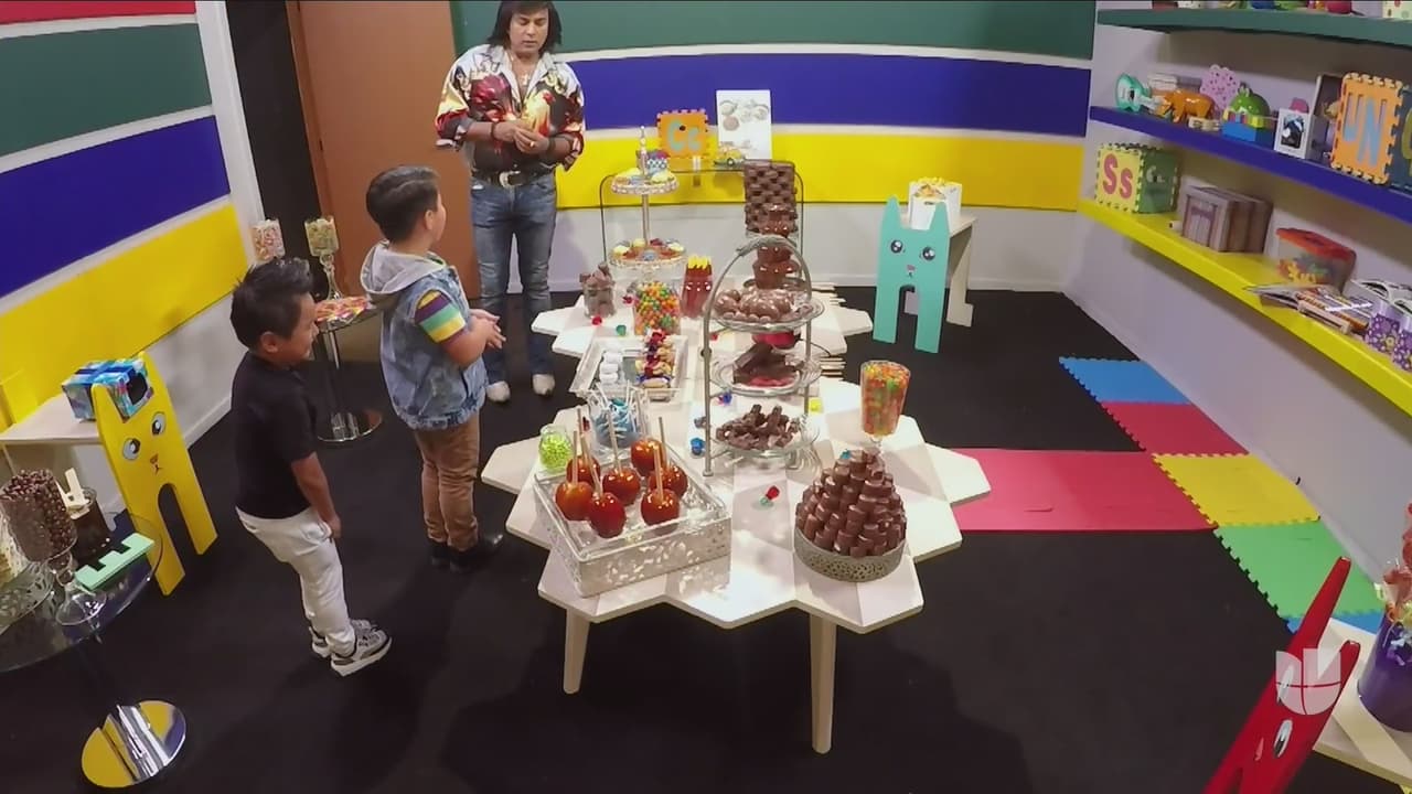 En complicidad con ‘mini Albertano’, el juez llevó a Giovani, Mateo, Sarilú y 'Beba' a un supuesto set lleno de dulces y chocolates, del cual no podrían agarrar ni uno solo.