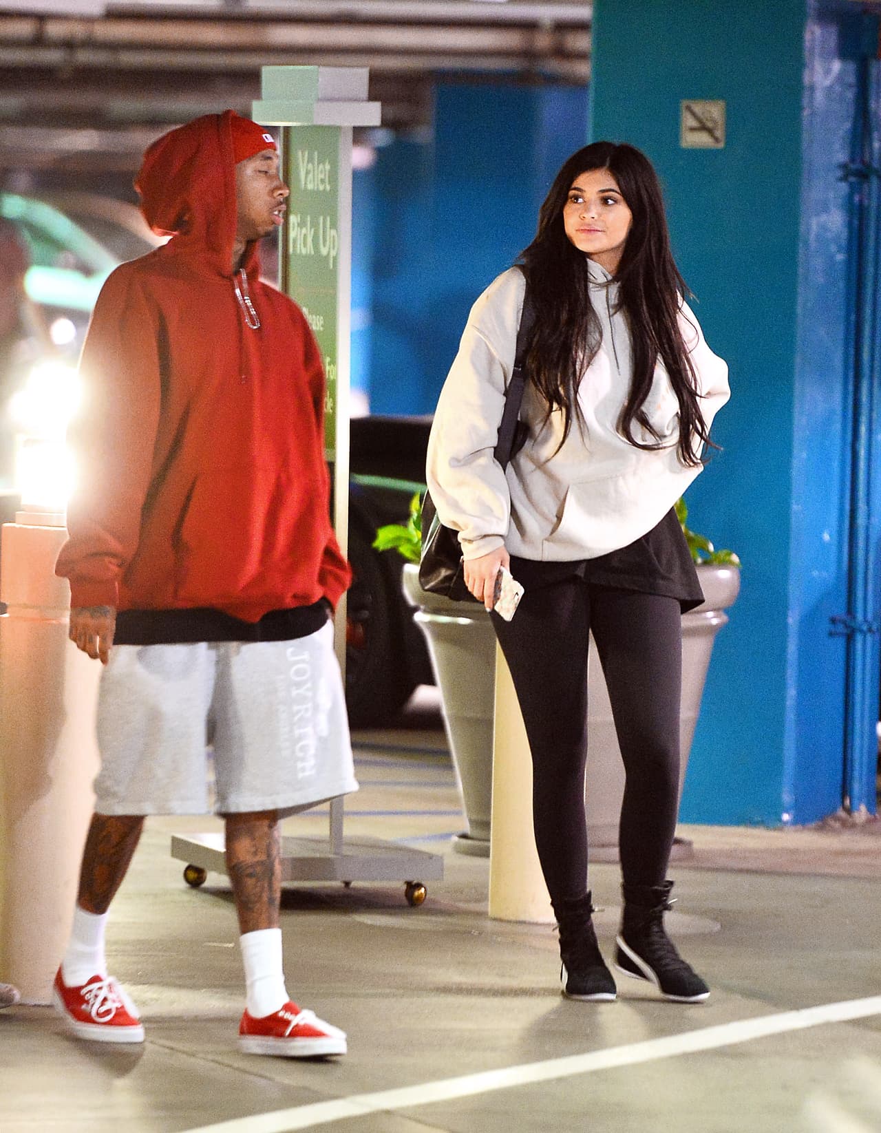 No se les vio tomaditos de la mano.