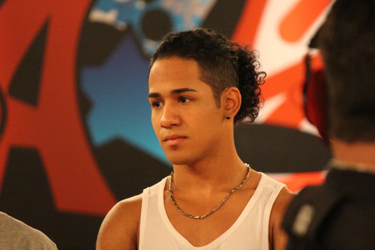 En el estudio los participantes afinan cada detalle de su presentación para #LaBandaLive show 4. El nivel de exigencia es cada vez más fuerte y ninguno quiere decir good bye.