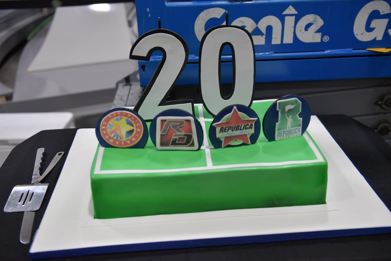 República Deportiva cumple 20 años de alegría e información y así los vivimos este domingo.