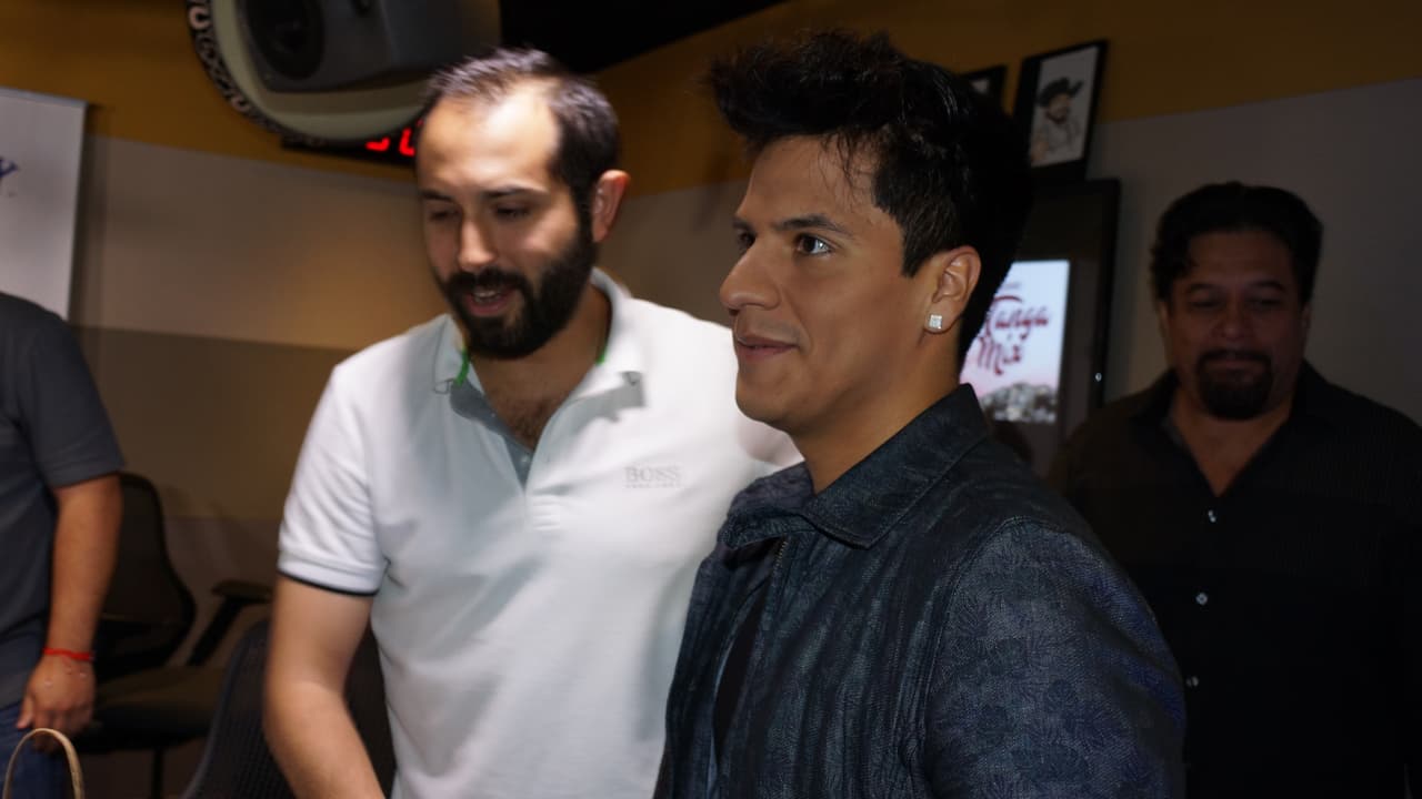 Luis Alberto Aguilera llegó al Free-guey show para hablar de su nuevo sencillo, 'Incertidumbre.'