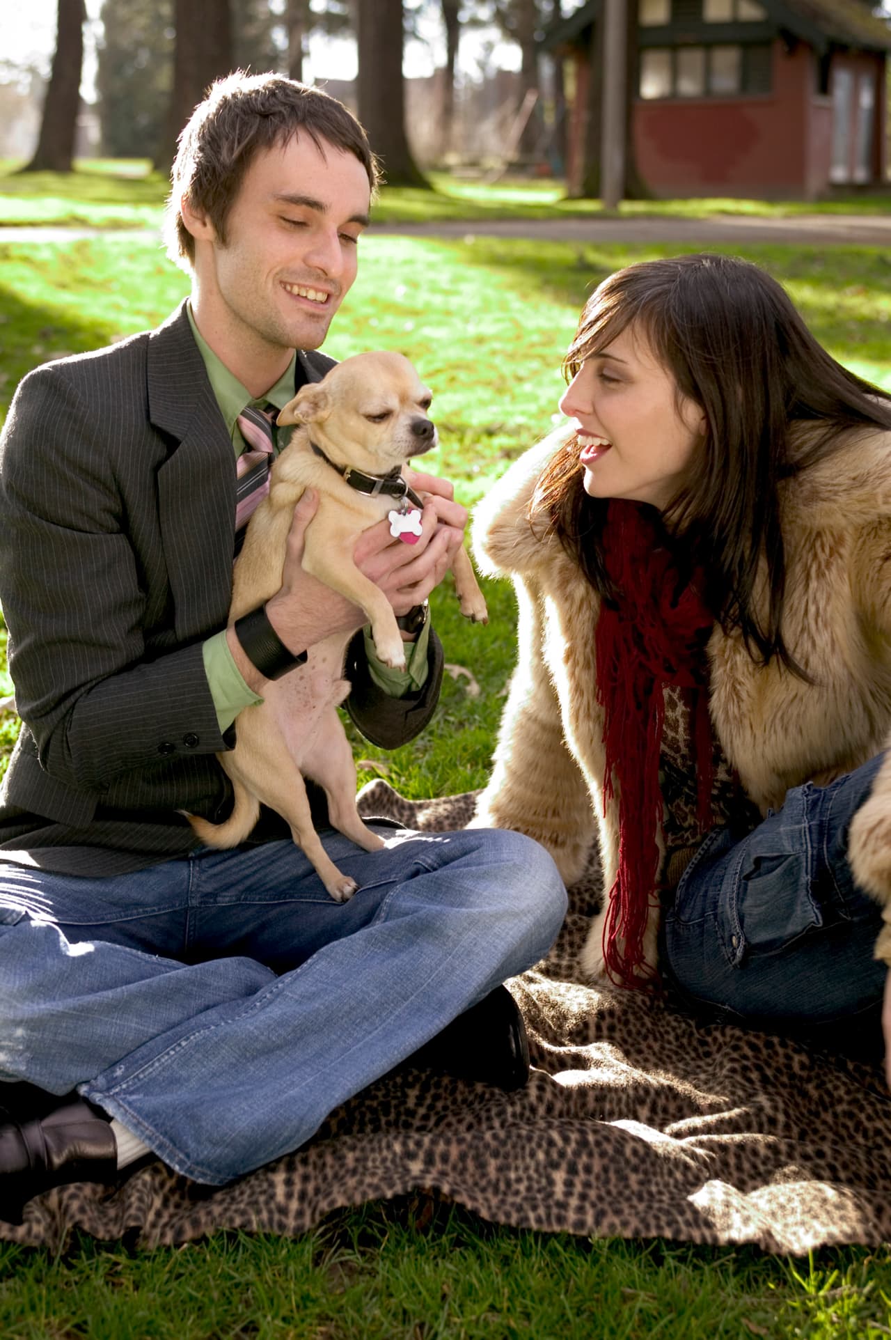 <h3 class="cms-H3-H3">Tauro</h3>
<br>
<b>Lugar de encuentro:</b> un paseo por el campo, zoológico, lugar donde haya animales.
<br>Tu signo taurano, amante de la naturaleza se expande con la influencia de tu regente, Venus, planeta del amor en esos lugares.