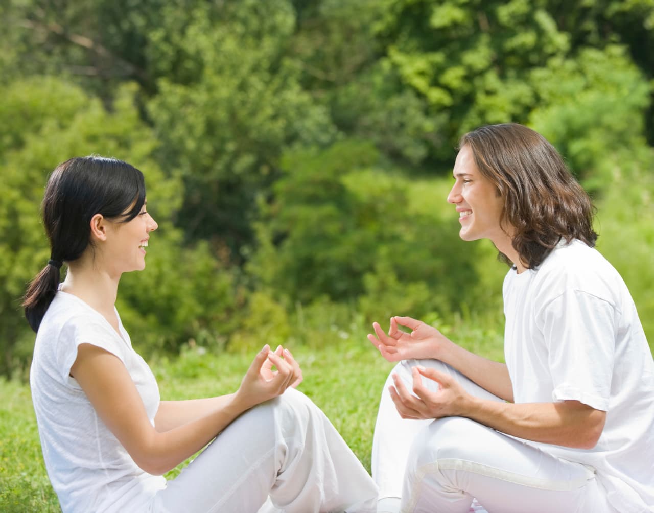 <h3 class="cms-H3-H3">Piscis</h3>
<br>
<b>Lugar de encuentro:</b> un centro de meditación, yoga, lugar de estudios.
<br>Como pisciano o pisciana al fin tu interés por las cuestiones trascendentes te puede llevar a un centro de meditación, un lugar donde se practique el Yoga o un lugar de estudios de índole esotérica.