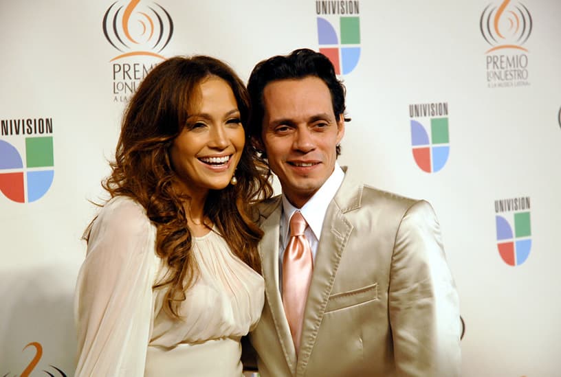 <i>Como ama una mujer</i> es el primer álbum grabado completamente en español por López y fue lanzado el 27 de marzo de 2007. Foto: Mezcalent