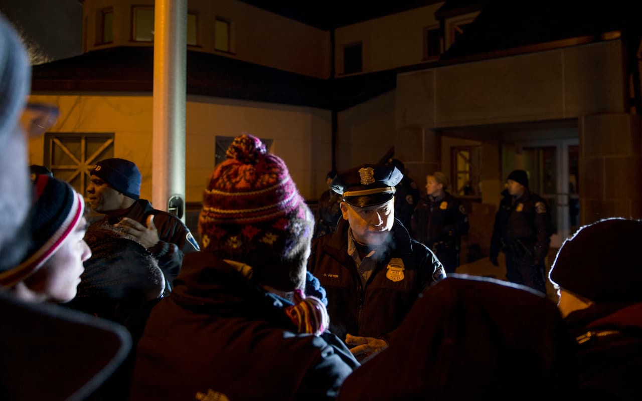 Tres detenidos por heridos de bala en protesta en Minneapolis