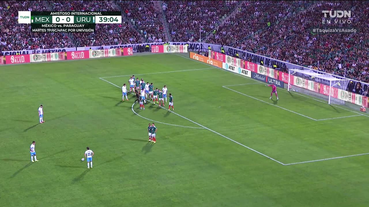 ¡TIRO ATAJADO! disparo por Brian Rodríguez.