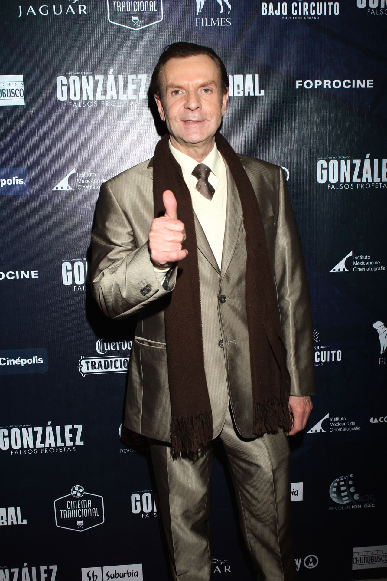 “He perdido trabajos porque me han buscado para ser imagen de fundaciones y después de estas notas he perdido esos trabajos. He perdido la oportunidad de ayudar”, comentó.