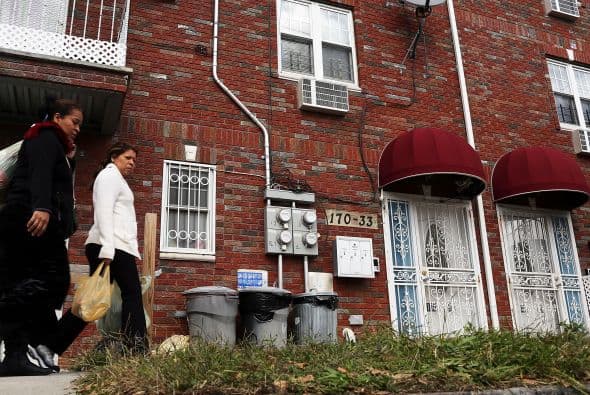 Nafis condujo la camioneta cargada con explosivos inertes hasta el objetivo, y luego se dirigió a un hotel cercano desde el que intentó hacer estallar el artefacto en varias ocasiones, momento en el que fue detenido. "El acusado vino a este país para cometer un atentado terrorista en suelo estadounidense y trabajó con determinación para llevar a cabo su plan", resumió la fiscal federal Loretta Lynch en el comunicado.