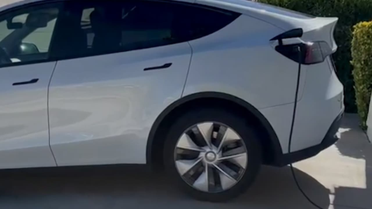 California lanza reembolsos de hasta $3,500 para comprar autos eléctricos