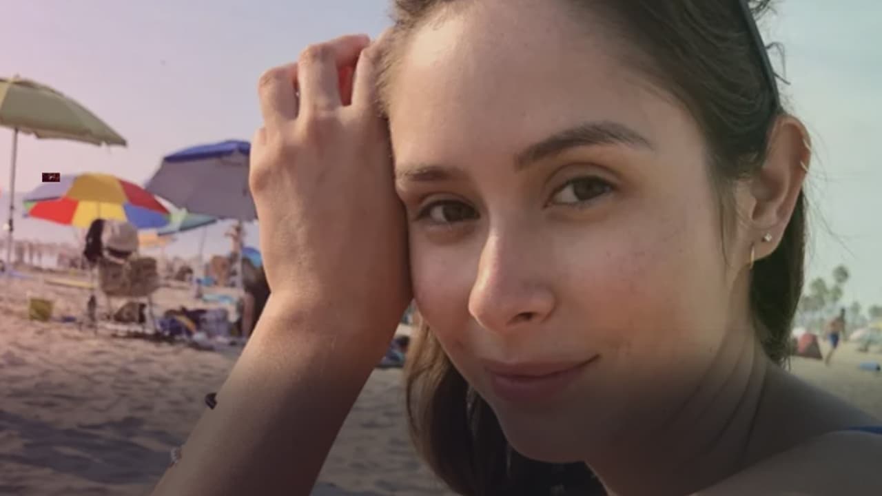 Las misteriosas muertes de 
<b><a href="https://www.univision.com/local/los-angeles-kmex/temas/hilda-marcela-cabrales">Hilda Marcela Cabrales</a> </b> y Christy Giles encendieron las alertas de la policía y de muchas mujeres jóvenes en Los Ángeles. Los cuerpos de las profesionales que salieron a una fiesta el viernes 12 de noviembre, fueron abandonados el sábado 13 de noviembre a las afueras de dos hospitales de Los Ángeles, California.