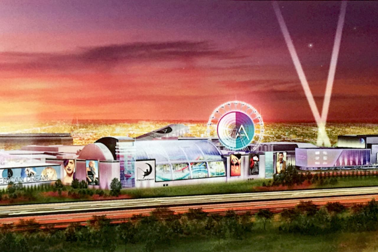 "No estamos construyendo un centro comercial. No estamos en ese negocio. Este es un parque que espera competir con los mejores de Estados Unidos", aseguró Don Ghermezian, presidente de la constructora canadiense encargada del proyecto: Triple Five.