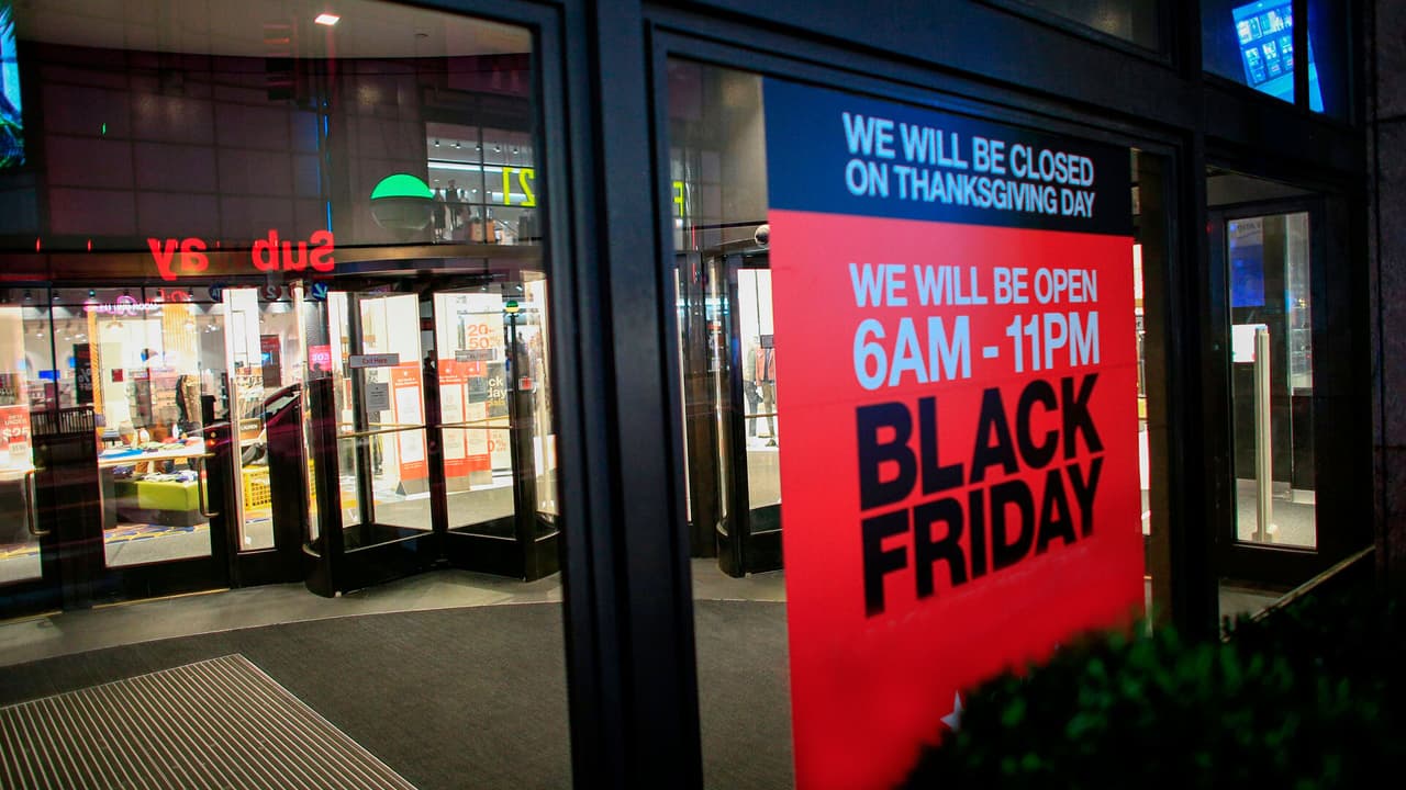 Estas son las tiendas que estarán abiertas y las que estarán cerradas el Día de Acción de Gracias 