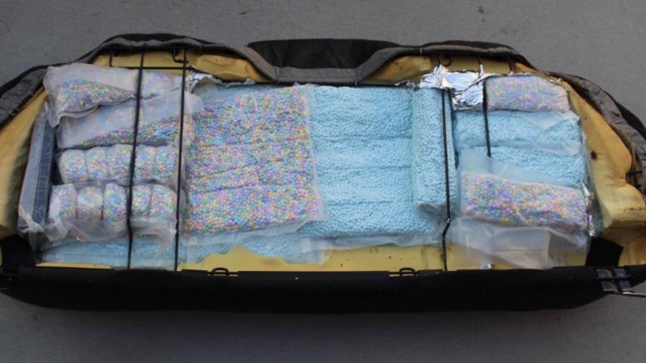 Más de un millón de pastilla de fentanilo en cuatro días decomisan en el puerto fronterizo de Nogales