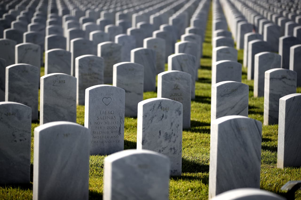 Se hacían pasar por gente muerta para vaciar sus ahorros: el tétrico caso de dos estafadoras