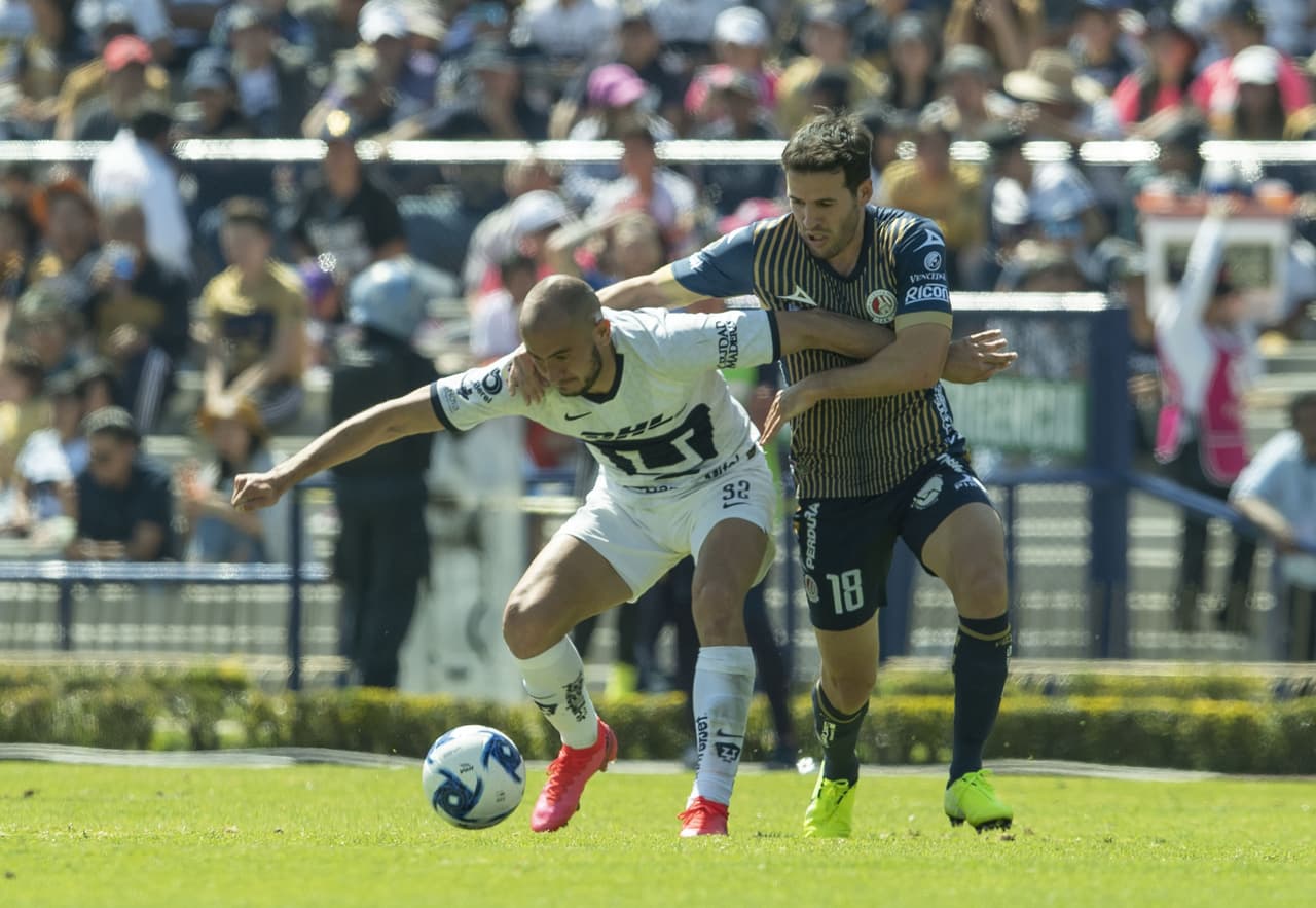 Pumas golea y vence a San Luis 4-0. Con doblete de Carlos Gonzalez, gol de Fabio Álvarez y Juan Ignacio Dinenno, los universitarios se colocan como segundos de la tabla en la Liga MX.