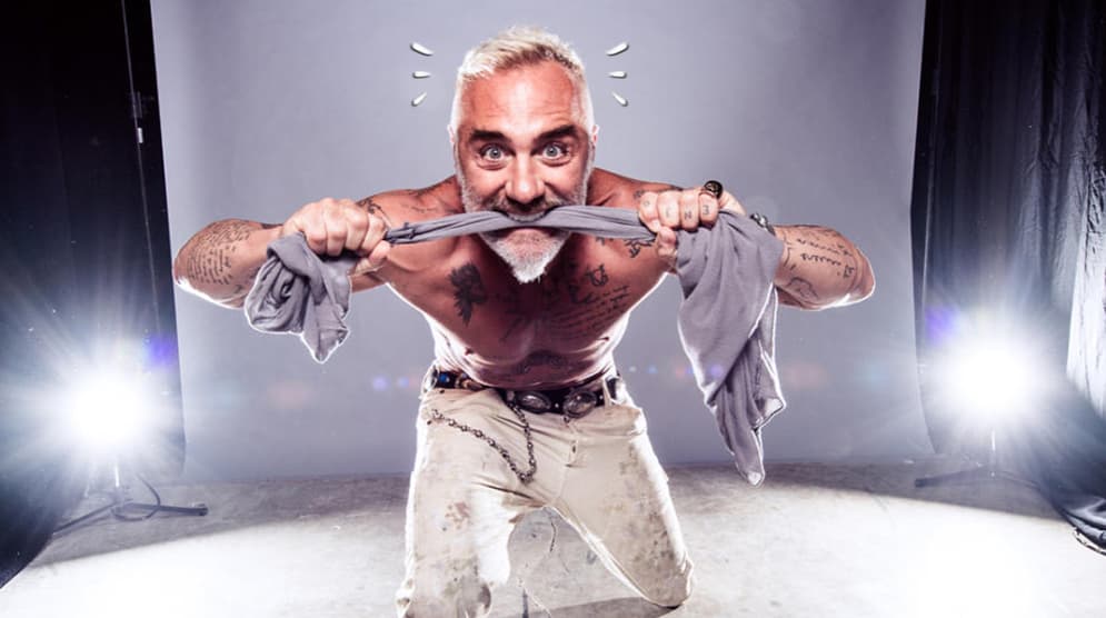 Bailó, se quitó la camisa y 'regañó' a J Balvin: así fue el ensayo de Gianluca Vacchi en Premios Juventud 