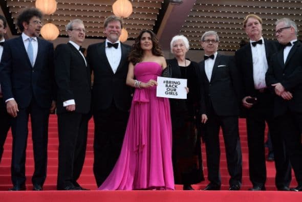 Empezaron la mexicana Salma Hayek y Julie Gayet.