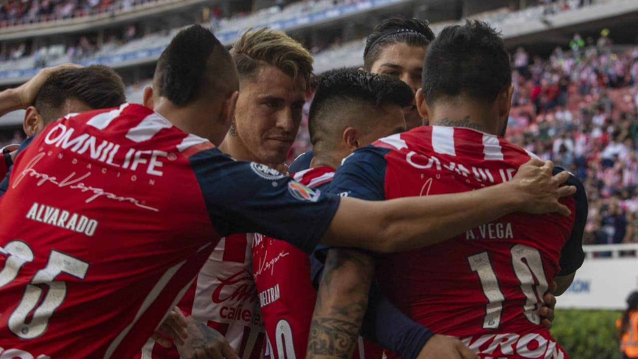 Chivas tiene un jugador positivo de COVID-19