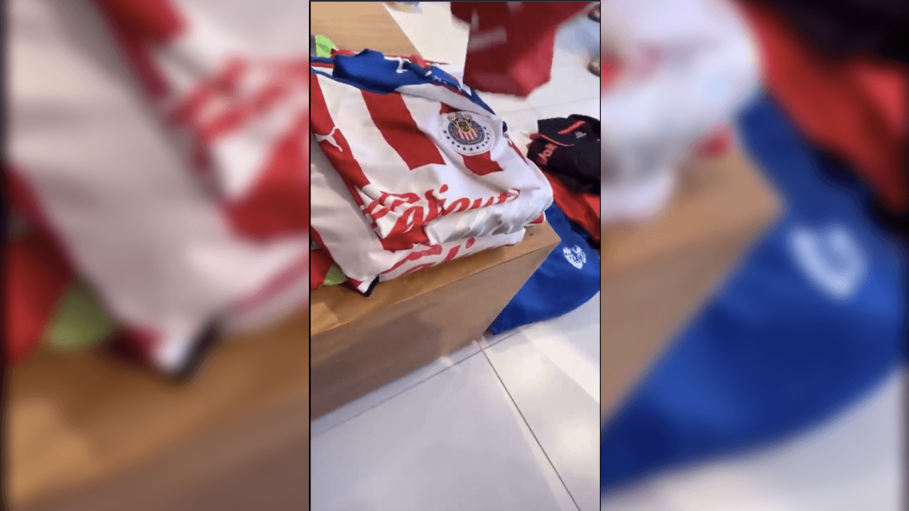 ¡Impresionante! Así se destaca la imponente colección del defensor mexicano.