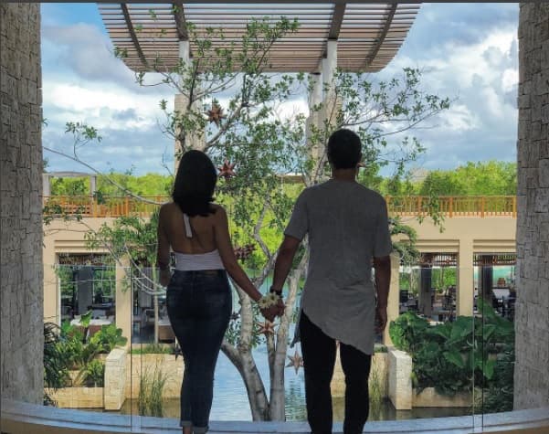 El actor que participa en 'El Bienamado' presume su amor: "Por lo excepcional que eres como mujer, por la alegría que compartes con el mundo, por ser única y dar siempre lo mejor de ti, por regalarme tanto amor desinteresadamente. Porque eres tú y siempre estaremos juntos. ¡Te amo mi bonita!".