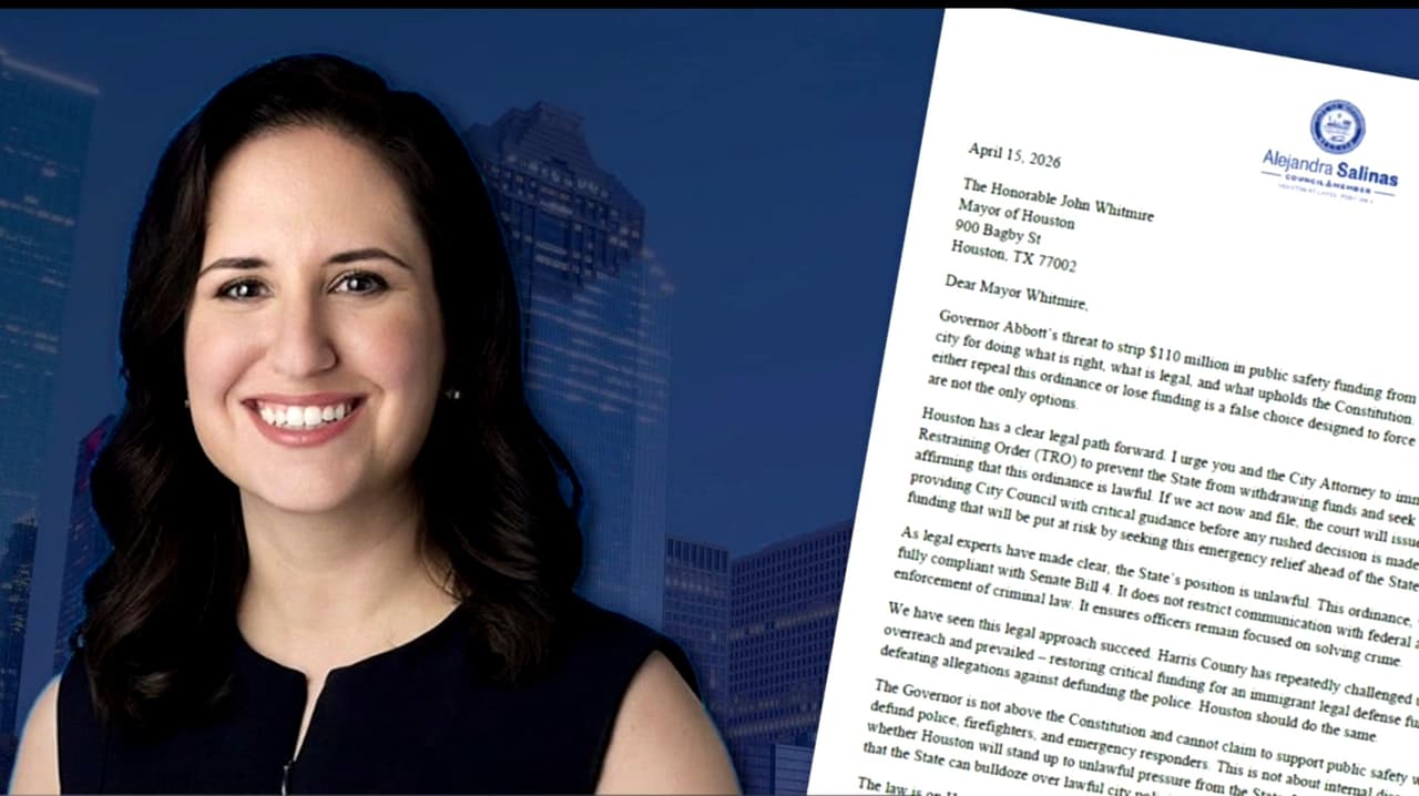 Concejal llama a enfrentar legalmente a Greg Abbott y defender ordenanza migratoria de Houston
