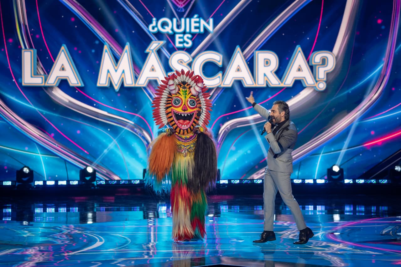 Posteriormente llegó el primer momento crucial de la noche, pues uno de los participantes tendría que despedirse de su máscara. Los investigadores salvaron a Alebrije y a Huacal, mientras que el público eligió a Koaláctico y a Bunch como los otros dos que avanzaron al segundo combate de la noche.