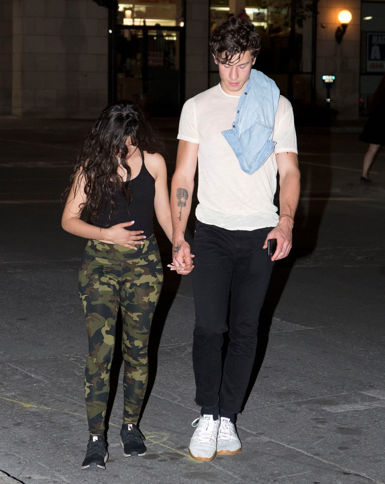 En una sesión de preguntas y respuestas que tuvo el cantante, cuyo 
<b><a href="https://twitter.com/trackingsm/status/1167916764258160642?s=21" target="_blank">video</a></b>
<a href="https://twitter.com/trackingsm/status/1167916764258160642?s=21" target="_blank"> </a>fue publicado por la cuenta de 
<b><a href="https://twitter.com/trackingsm?lang=es" target="_blank">Twitter Shawn Mendes Updates</a></b>, se atestigua cómo habló sobre su actual relación sentimental.