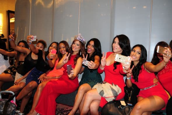 Aleyda Ortiz compartió con las chicas que audicionaron en Nueva York para Nuestra Belleza Latina 2015. ¡Y hasta consejo le dio a las chicas!