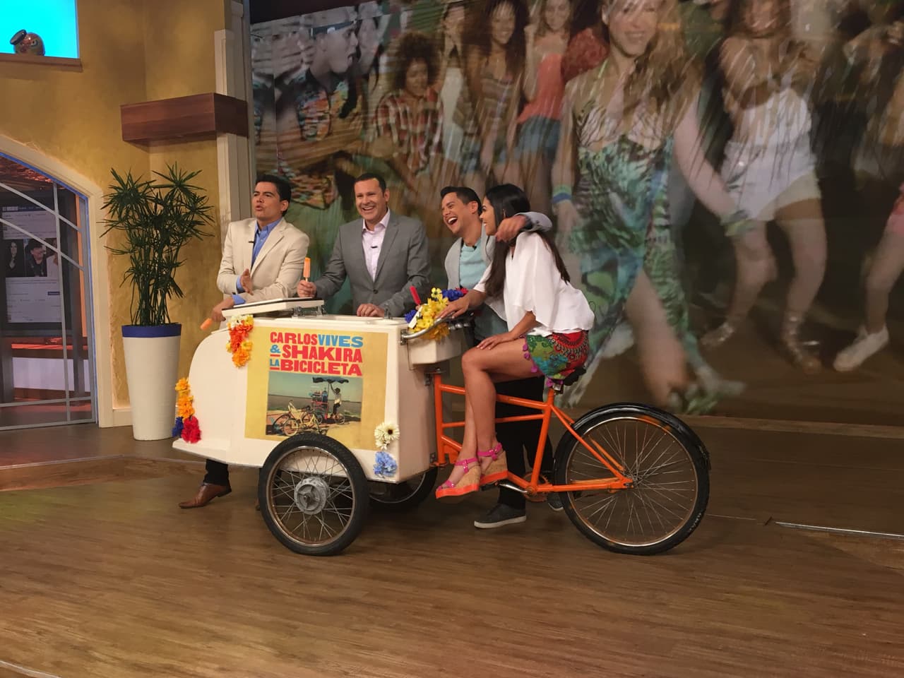 Comer helado nos hace más felices.