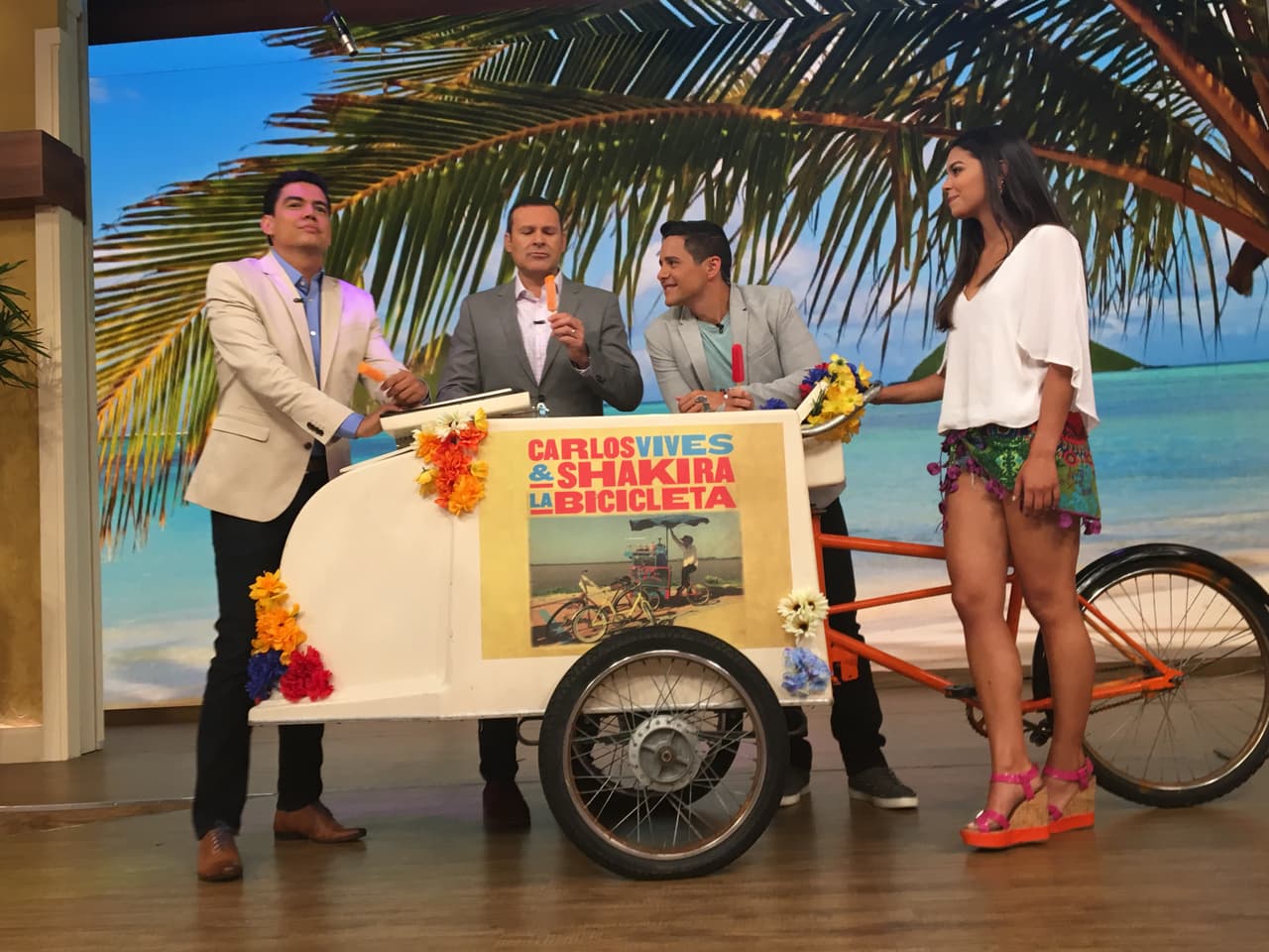 Alan no perdió ni un solo minuto y luego, luego tomó su paleta.