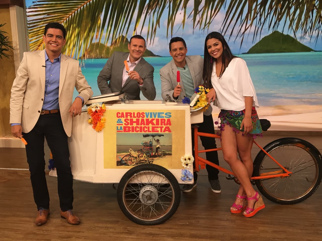 Miren lo que nos enviaron Shakira y Carlos Vives.