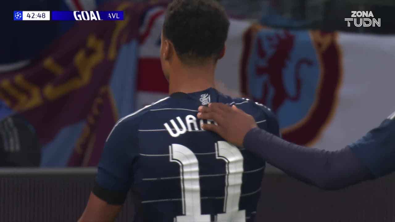 ¡Era el tercero del Villa! Gol anulado a Watkins por mano