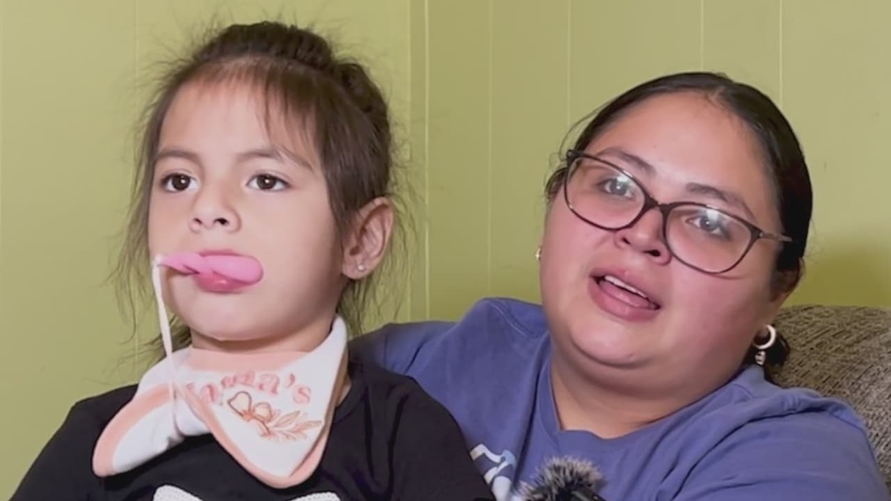 Un tratamiento de $19,500: madre hispana lucha para reducir las convulsiones a su hija de 6 años