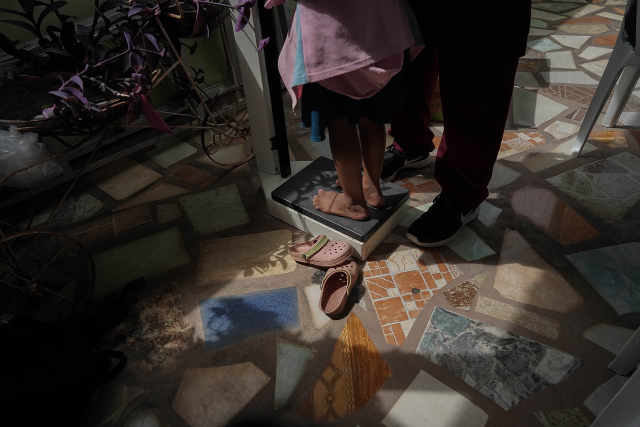 Examinaron a cerca de 40 niños. La mitad de los niños atendidos mostró síntomas de desnutrición.